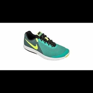 Nike Flex Running Shoes Lightweight & Cute!